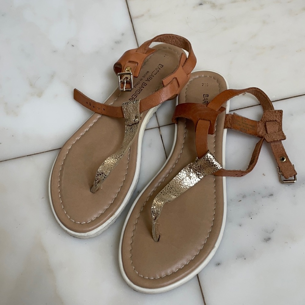 Gold flats with beige footbed and white outline bought in Italy